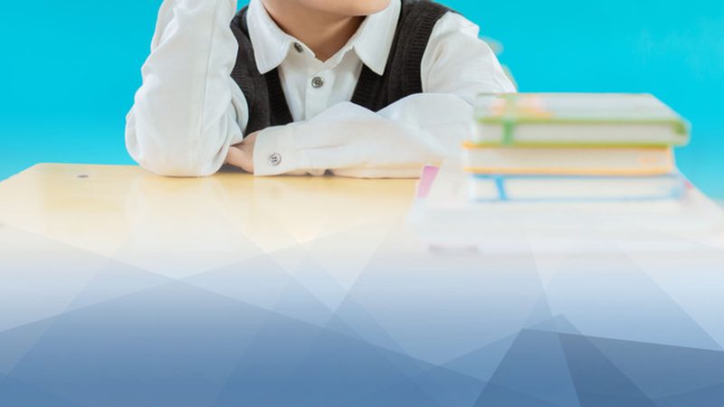 以下是一些市面上常见的电工证培训教材及其价格，仅供参考：