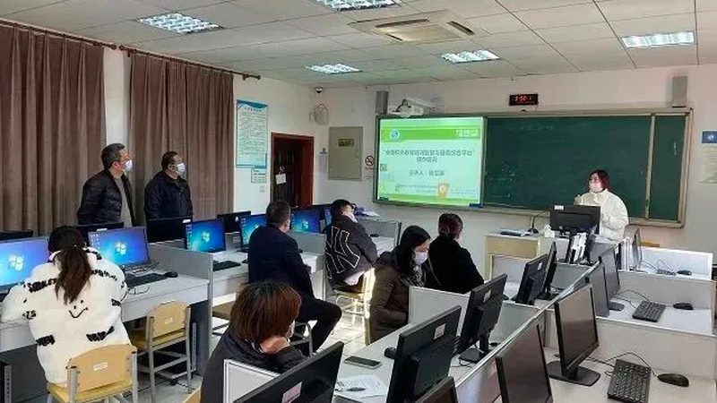 考研保过班：揭秘其优缺点，助你明智选择**